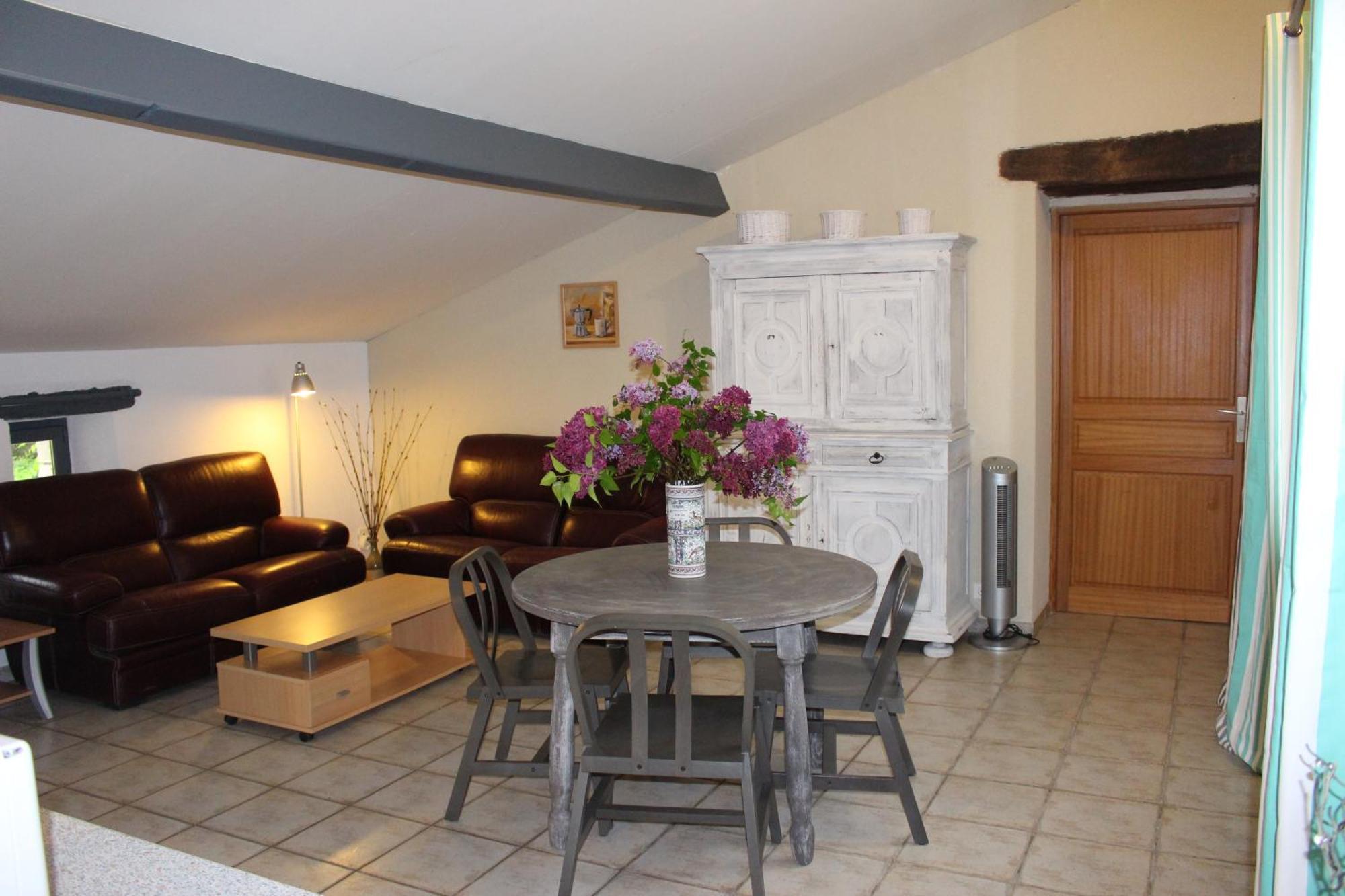 Le Vignal Villa Monflanquin Kamer foto