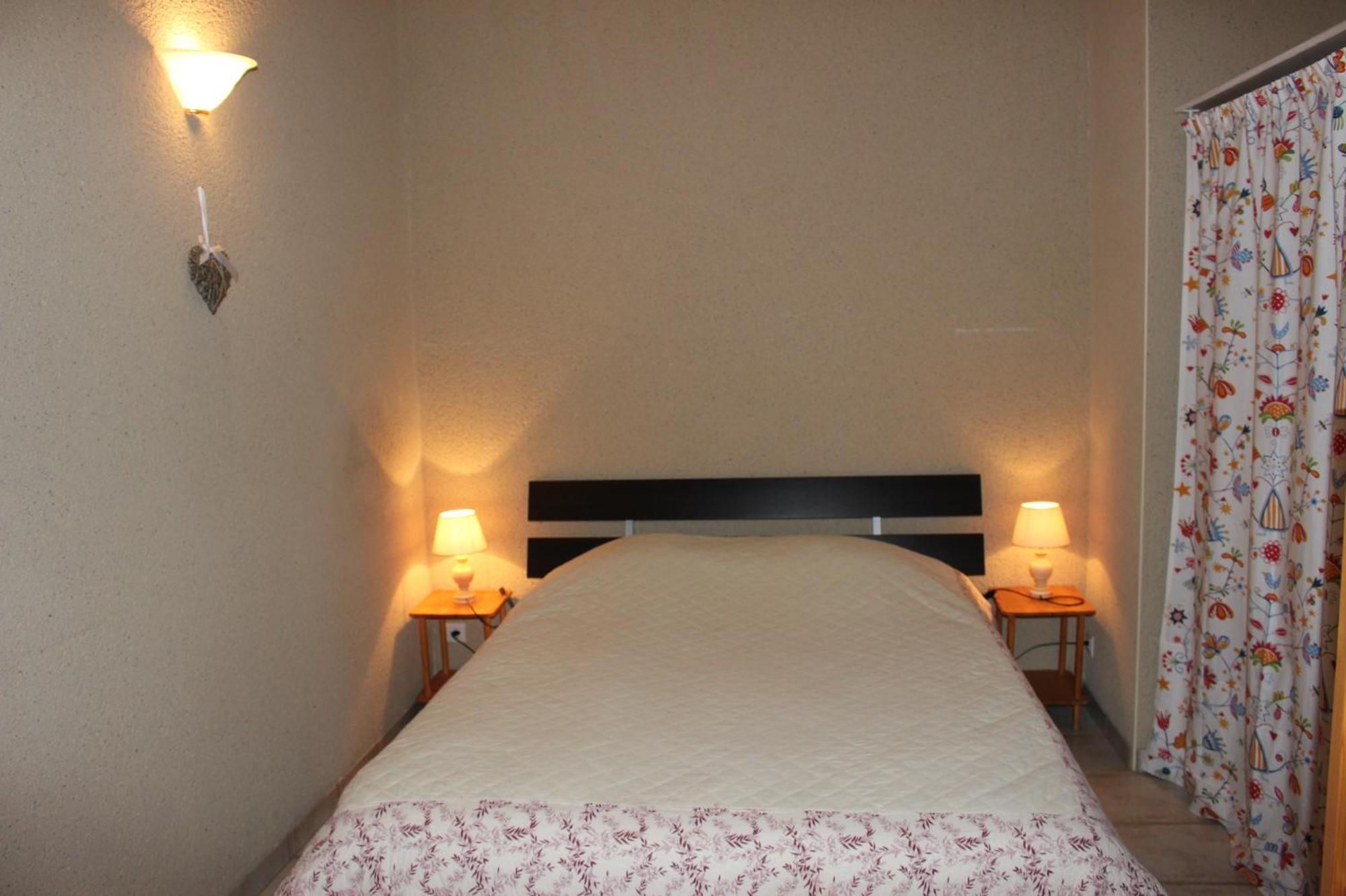 Le Vignal Villa Monflanquin Kamer foto